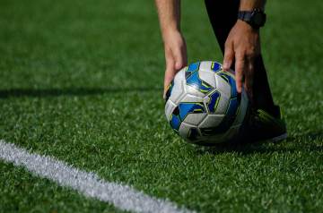 AC米兰高层内讧曝光，塔雷弗拉尼引援分歧致分道扬镳｜东瀛电竞官方网站（配图示意）
