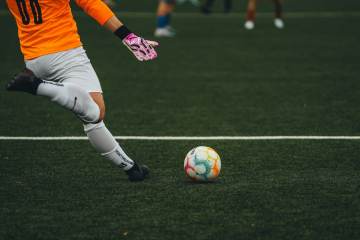 梅西、哈兰德带不动？世界杯营销的喧嚣，掩盖不了百威中国的焦虑（配图示意）